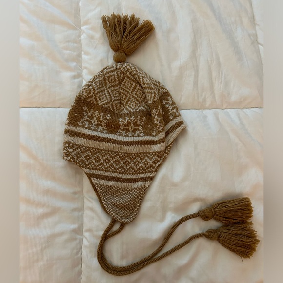 Accessories - Hat w/Tassels
